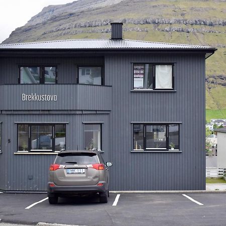 Brekkustova - Modern, Cosy And Spacious Apartment Klaksvík Exterior foto